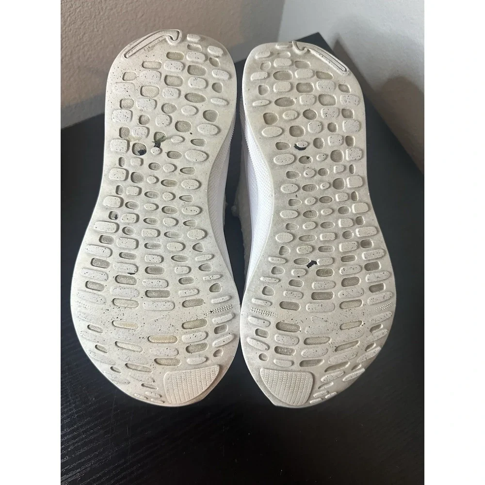 Nike ReactX Infinity Run 4 Womens Size 9 Triple White Running Shoes Sneakers